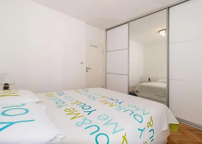 Perla - Two Bedroom With Stunning View Appartamento *