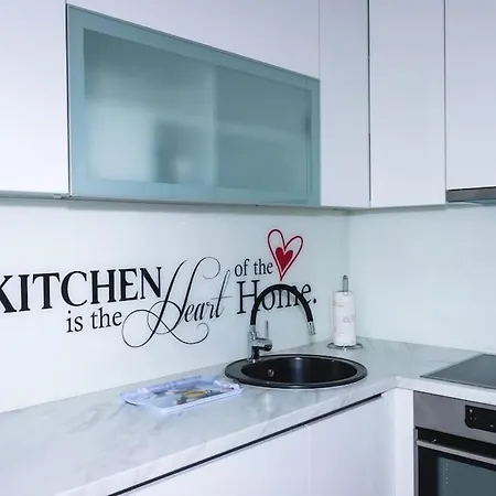 Perla - Two Bedroom With Stunning View *